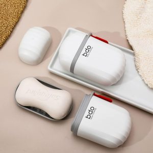 WHITE TRAVEL SOAP BOX WITH DISH